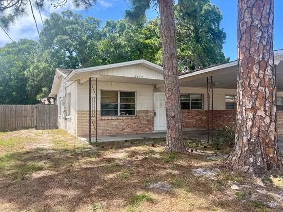 2912 24th St W Apartment for rent in Bradenton, FL