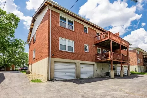 624 Broadmoor Apartment for rent in Chesterfield, MO 624 Broadmoor Apartment for rent in Chesterfield, MO