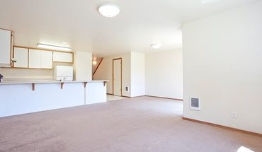 2 of 12 Evergreen Townhouses Townhouse for rent in Springfield, OR