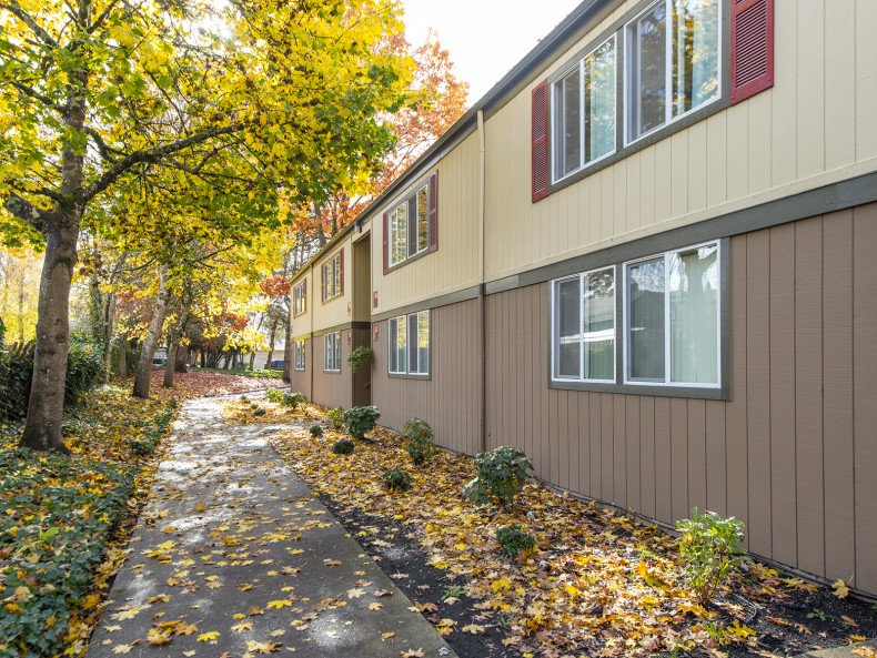 Firwood Village Apartments 1877 Brewer Ave Eugene, OR