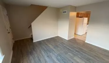 2 of 10 Townhouse House for rent in Dallastown, PA