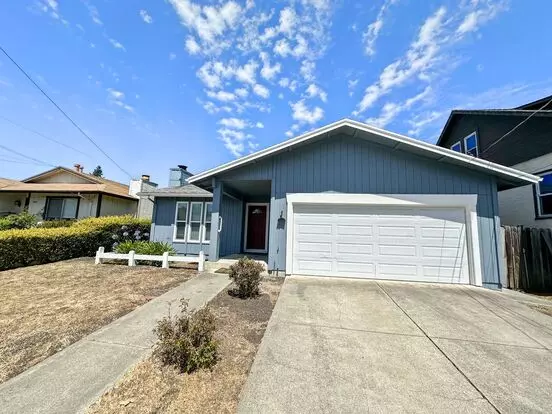 Spacious & Bright 3bd/2ba Home With Family Room And Large Yard – 2-car Garage Apartment for rent in El Cerrito, CA