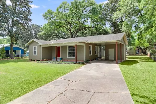 Super Cute 2 Bed, 1 Bath Home In Lafayette! Apartment for rent in Lafayette, LA