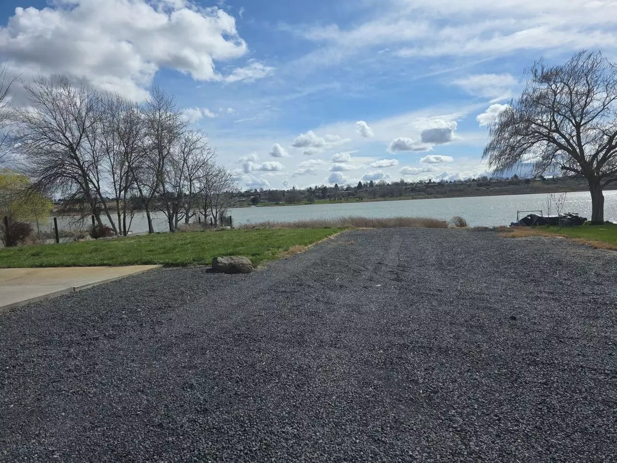 811 Sycamore House for rent in Moses Lake, WA