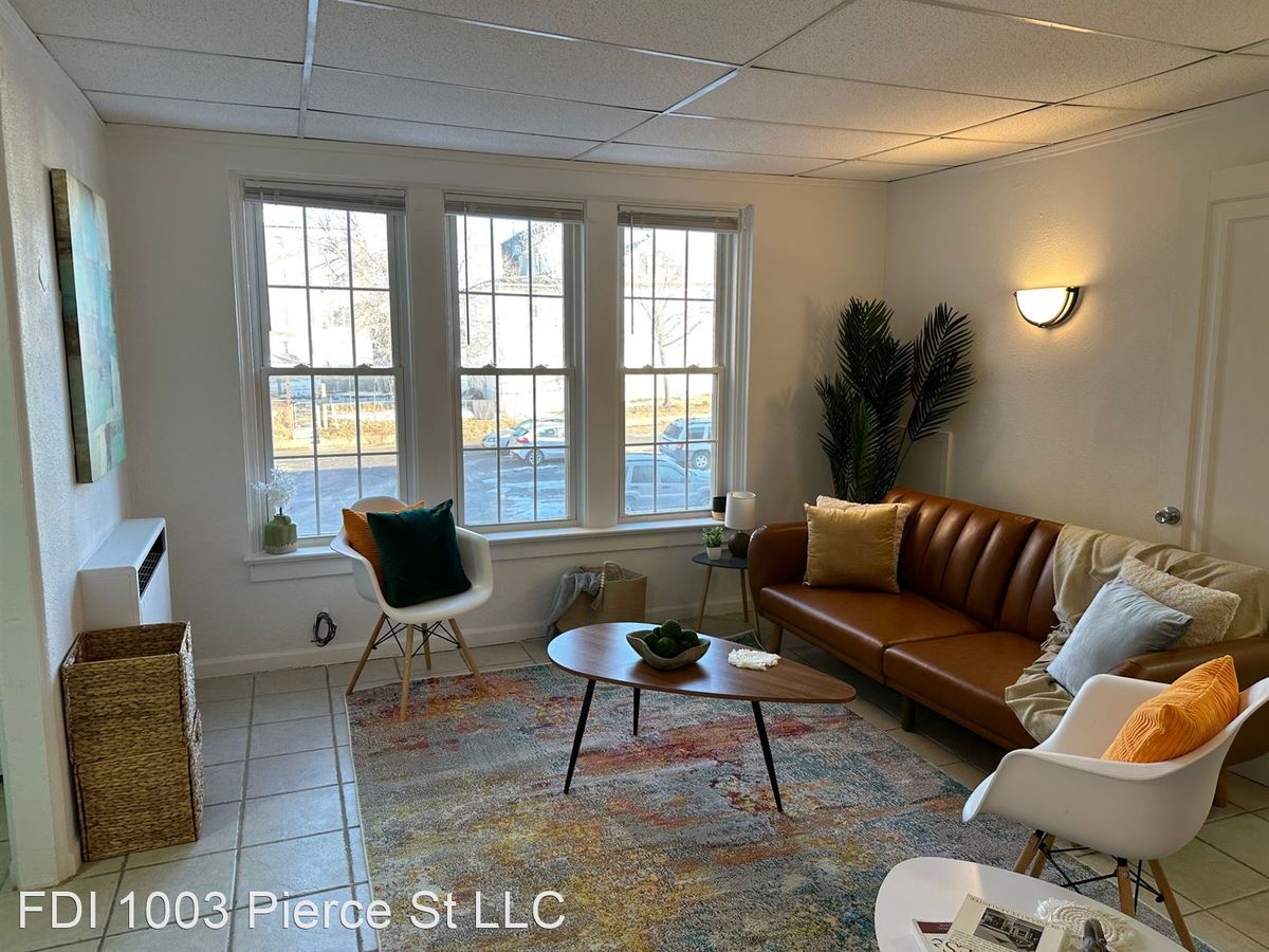 Updated Studio Apartments In The Heart Of... Sioux City, IA