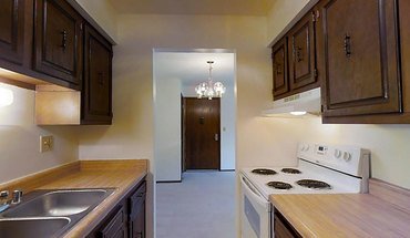2 of 6 Market Square Apartments Apartment for rent in Menomonee Falls, WI