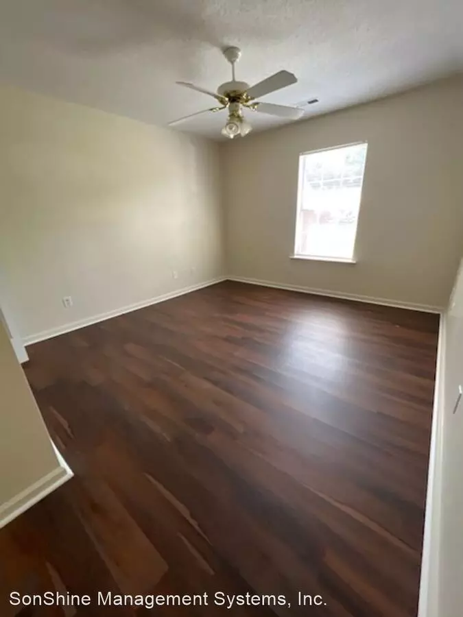 529 E Third Loop Rd House for rent in Florence, SC