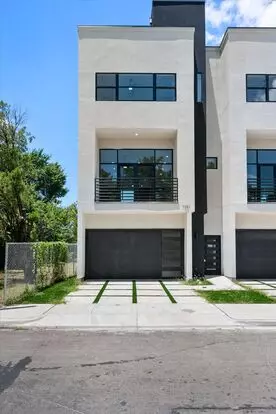 Spacious Townhouse In Dallas Apartment for rent in Dallas, TX