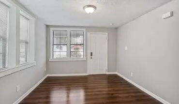 3 of 21 Large Near Downtown 3br/1ba House For Rent House for rent in Savannah, GA