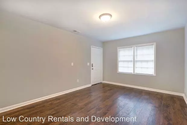 1724 E 39th St Apartment for rent in Savannah, GA