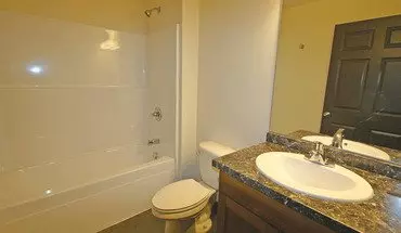 5 of 7 1563 SE Honeysuckle Loop Apartment for rent in Warrenton, OR