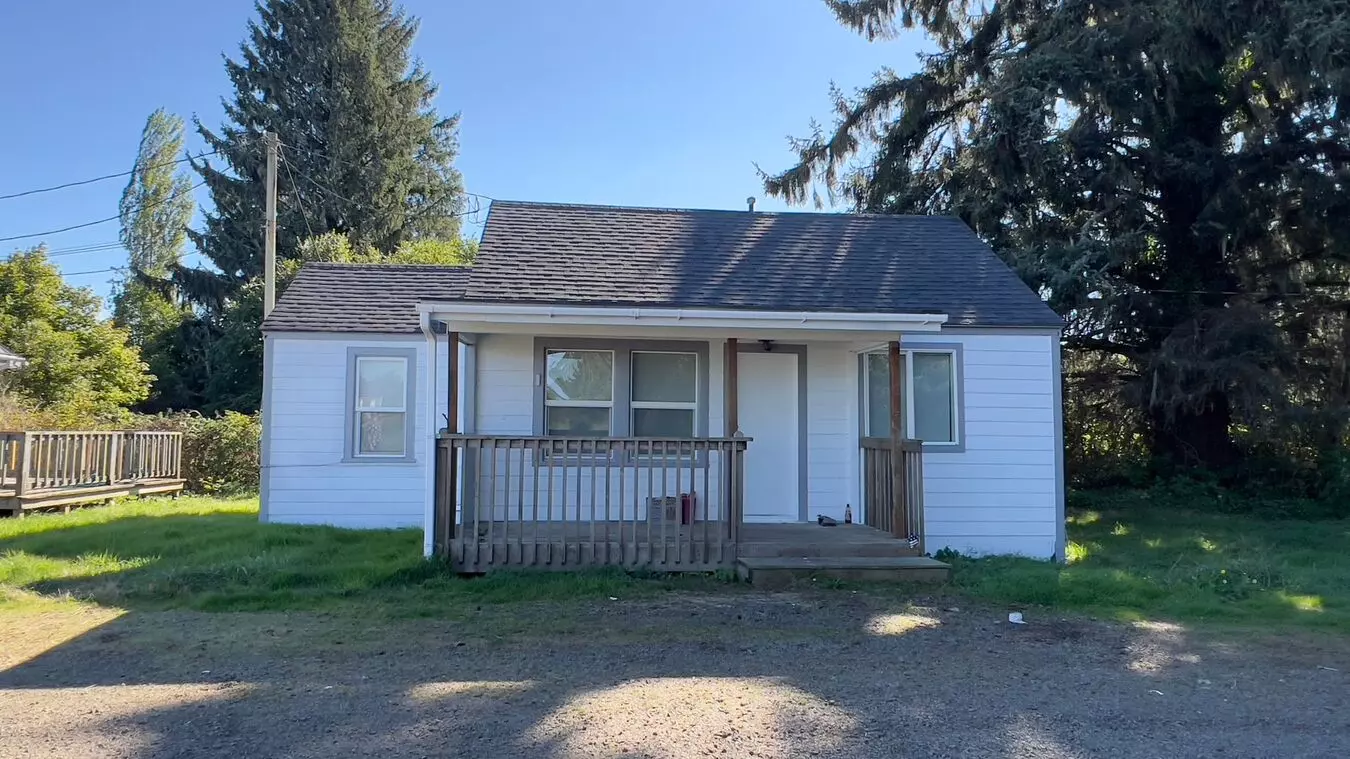 92306 Clover Rd Apartment for rent in Astoria, OR