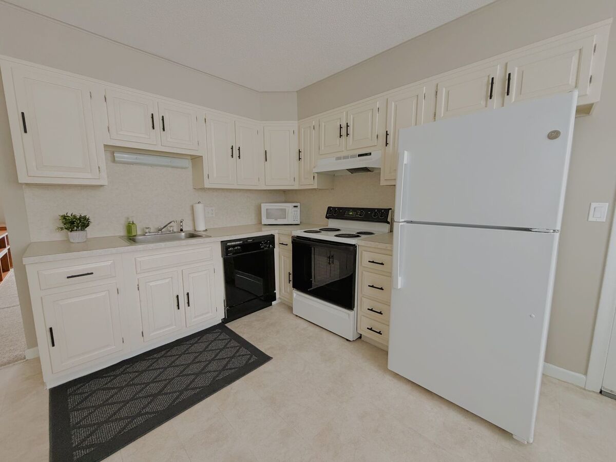 Lakeside Living 2 Bedroom Available Now Apartments Pittsfield, MA