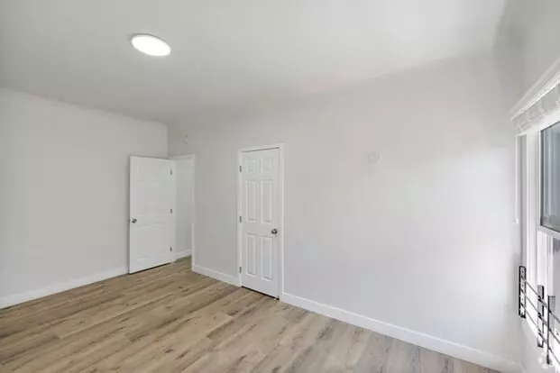 247 S Alexandria Apartment for rent in Los Angeles, CA