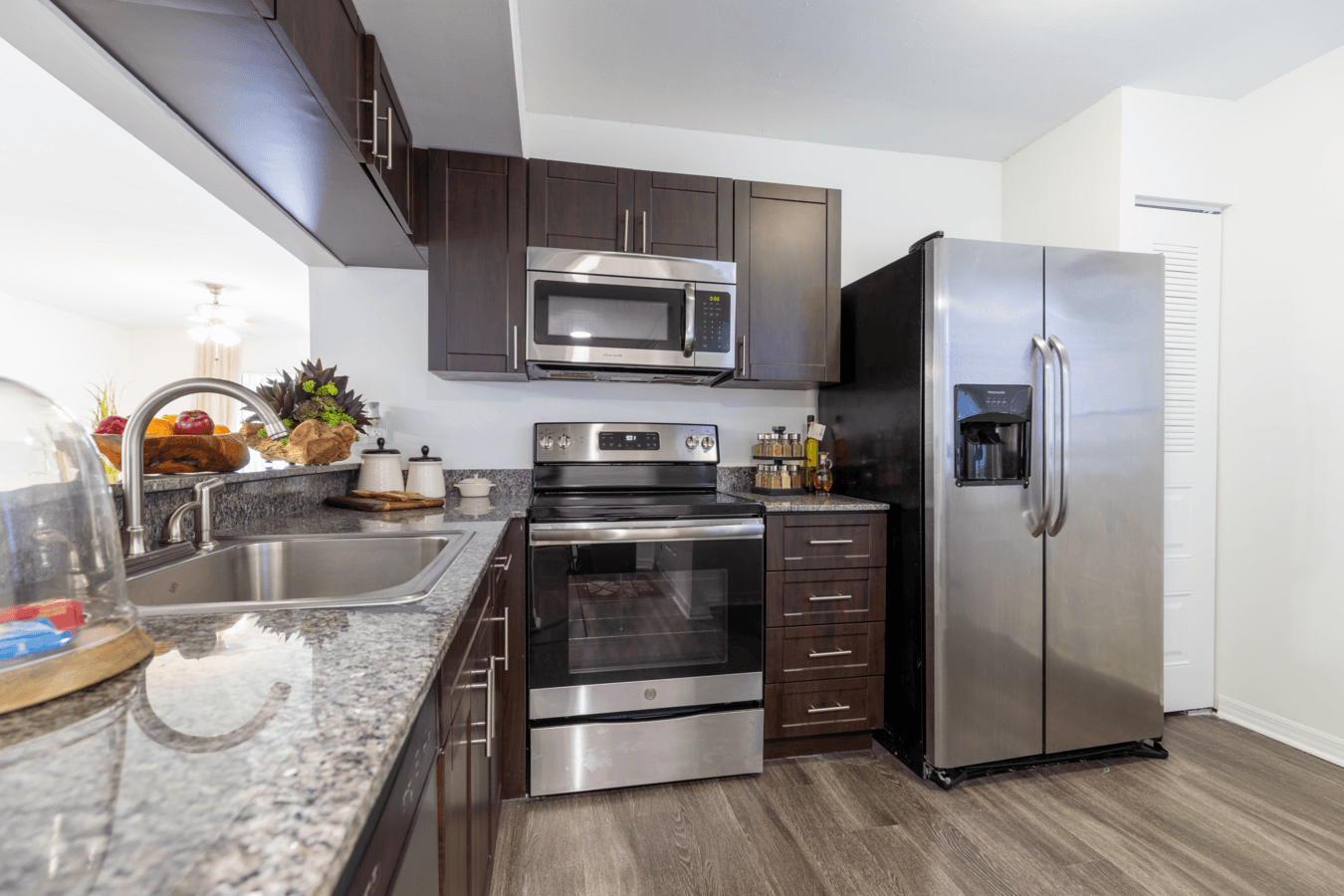 Valencia at Doral Apartments Doral, FL Rentable