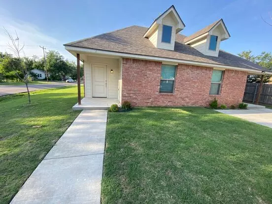 2 Bed 1 Bath Duplex In Norman! Apartment for rent in Norman, OK