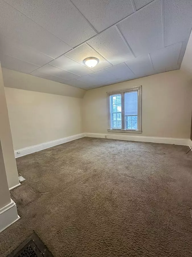 331 Foster St Apartment for rent in Fort Atkinson, WI