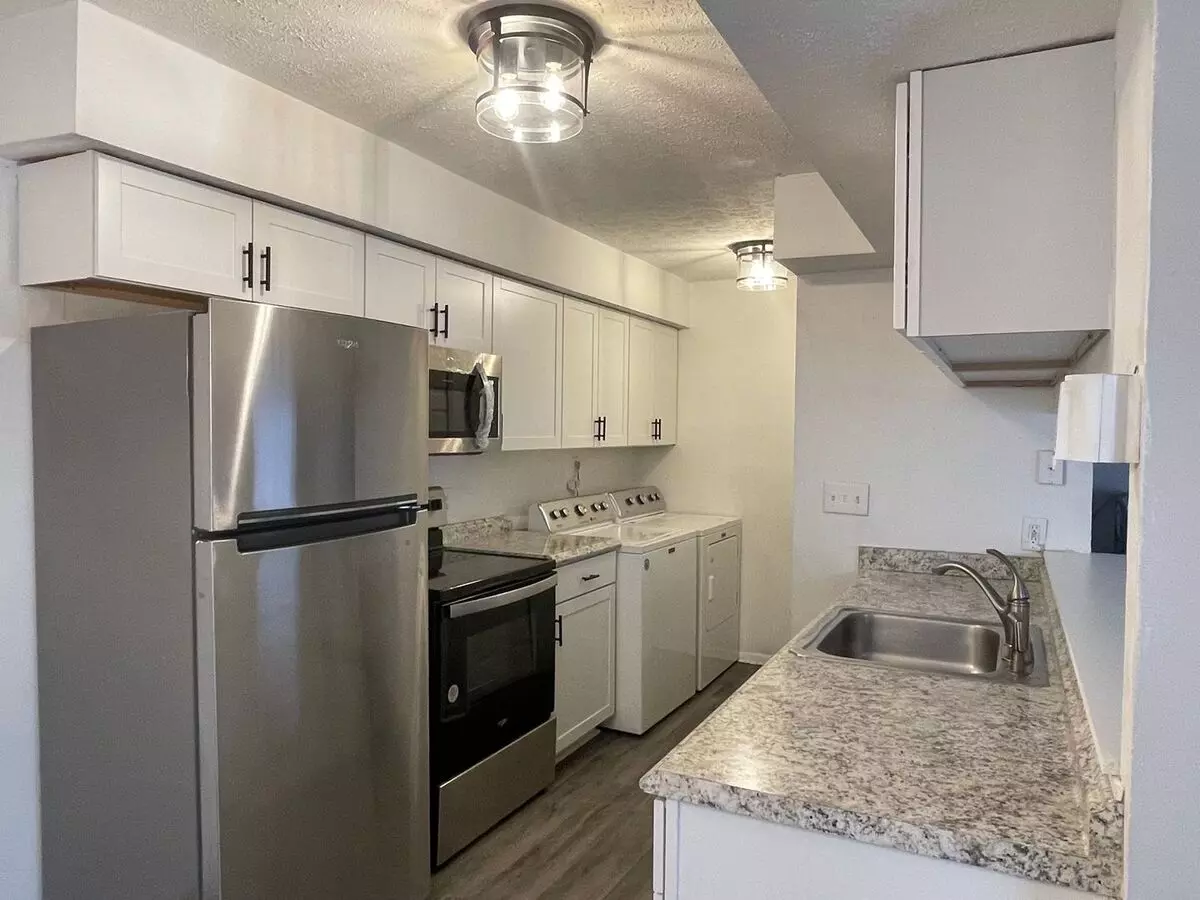 Renovated Charming 2 Bedroom Bloom At Bellemeade! Apartment for rent in Marietta, GA