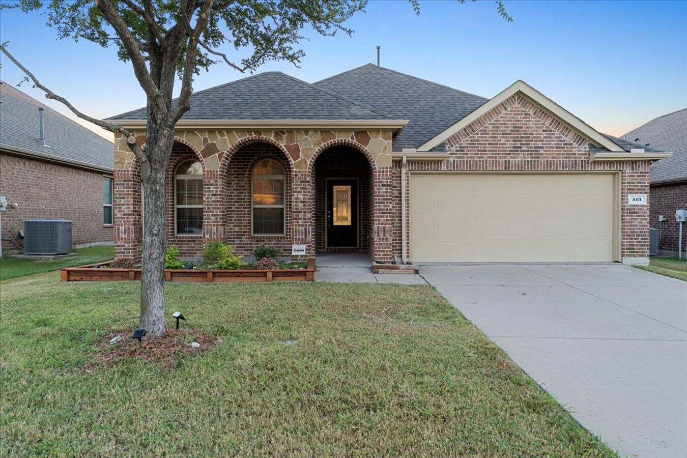 Immediate Move In Ready For Immediate Move-in! 3 Bed 2 Bath... Apartments Mckinney, TX
