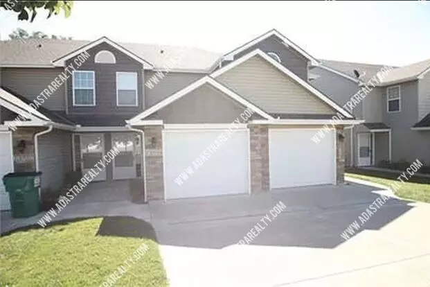 Spacious 3 Bedroom Townhome In Platte City-available In July!! Apartment for rent in Platte City, MO Spacious 3 Bedroom Townhome In Platte City-available In July!! Apartment for rent in Platte City, MO