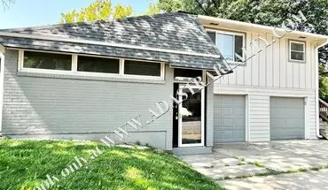 2 of 26 Spacious Shawnee Duplex-available Now!! House for rent in Shawnee, KS