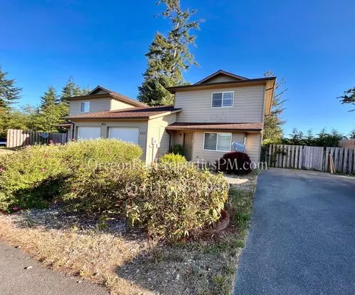 Clay St. Duplexes Apartment for rent in Coos Bay, OR