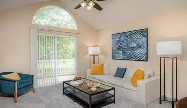 2 of 35 Pointe Royal Apartment for rent in Overland Park, KS