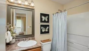 5 of 35 Pointe Royal Apartment for rent in Overland Park, KS