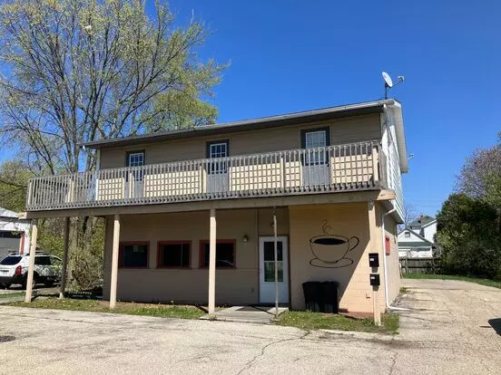 Happy Homes - 337 S 8th Street Apartment for rent in Delavan, WI
