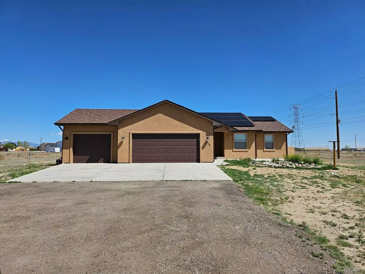 All Prospective Tenants Must Submit A $58 Non-refundable Application Fee Per Applicant Online And Be Pre-qualified Prior To Any Showings House for rent in Pueblo West, CO