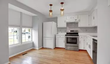 4 of 39 Charming End Of Group Townhome For Rent House for rent in Baltimore, MD