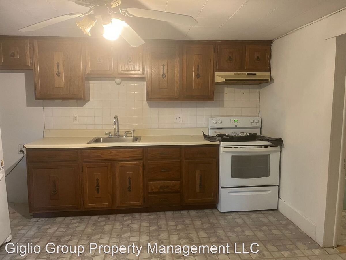 604606 Railroad Forest City, PA Apartment for Rent