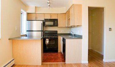 2 of 16 Reside On Morse Apartment for rent in Chicago, IL