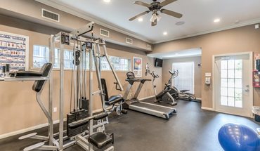 4 of 29 Parque At Bellaire Apartment for rent in Houston, TX