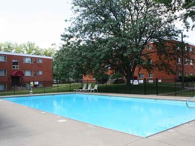 Crown Court Apartments Florence KY Rentable