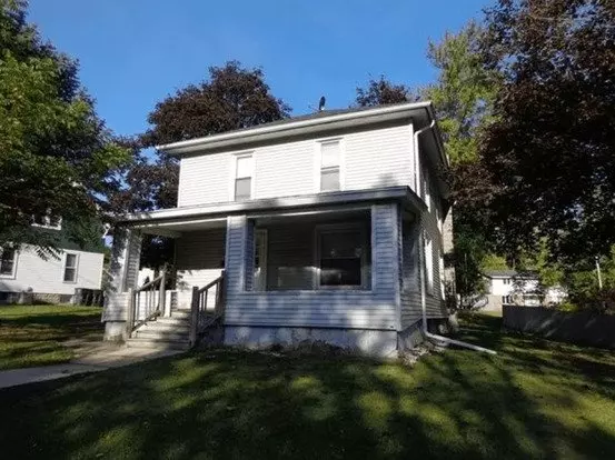 5 Bed 2 Bathroom Home in Whitewater Apartment for rent in Whitewater, WI