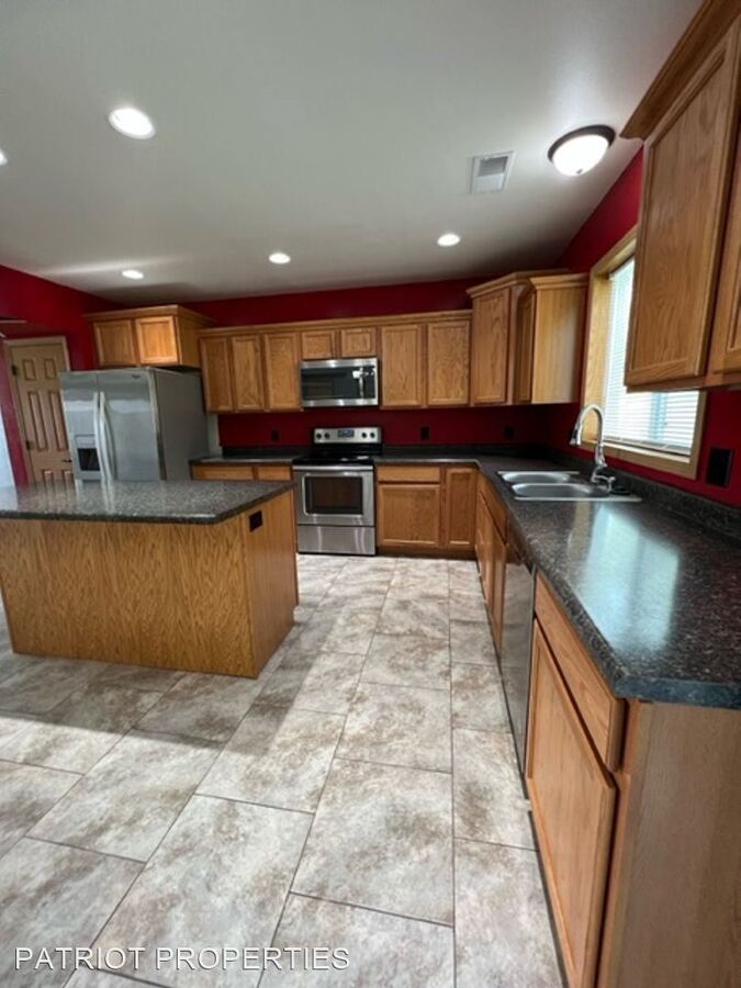 558 Alyssa St Tomah, WI House for Rent Rentable