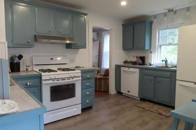 **winter Rental** Fully Furnished, Beautiful Home In Meredith! Apartment for rent in Meredith, NH