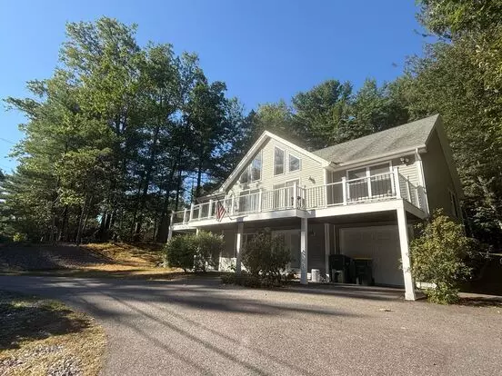 Spacious & Comfortable 4 Bedroom House - Come See It! Apartment for rent in Laconia, NH
