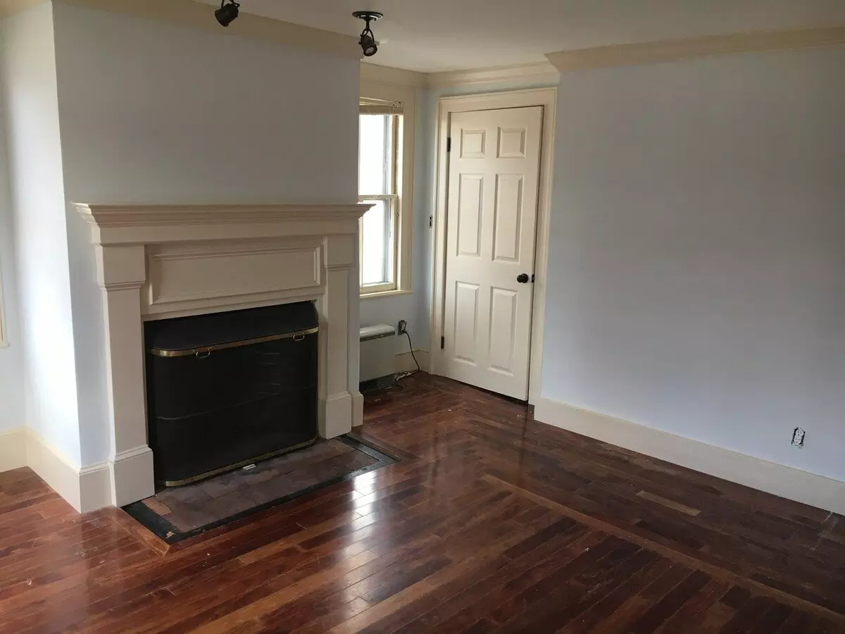 65-67-67.5 Main St. Apartment for rent in Exeter, NH
