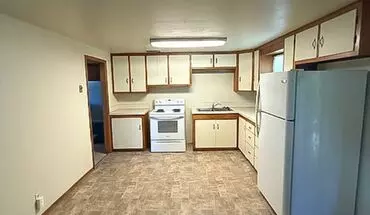 2 of 9 En - 2510 / 2516 Chatham Hill Dr Apartment for rent in Wenatchee, WA