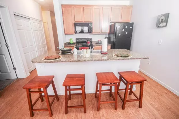 606 E Stoughton Apartment for rent in Champaign, IL 606 E Stoughton Apartment for rent in Champaign, IL