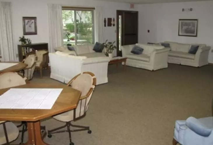 Windsor Greens Apartment for rent in Faribault, MN