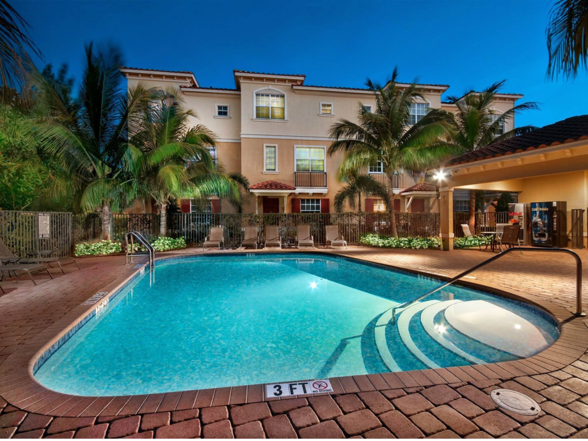 Vie Villas at Boca Raton Apartments Boca Raton, FL Rentable