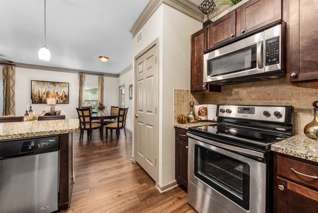 Avenues at Tuscan Lakes Apartments League City, TX Rentable