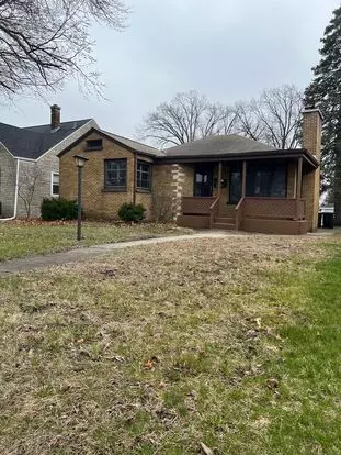 3 Bedroom 2 Bathroom House In Lansing !!!! A Must See! Apartment for rent in Lansing, IL
