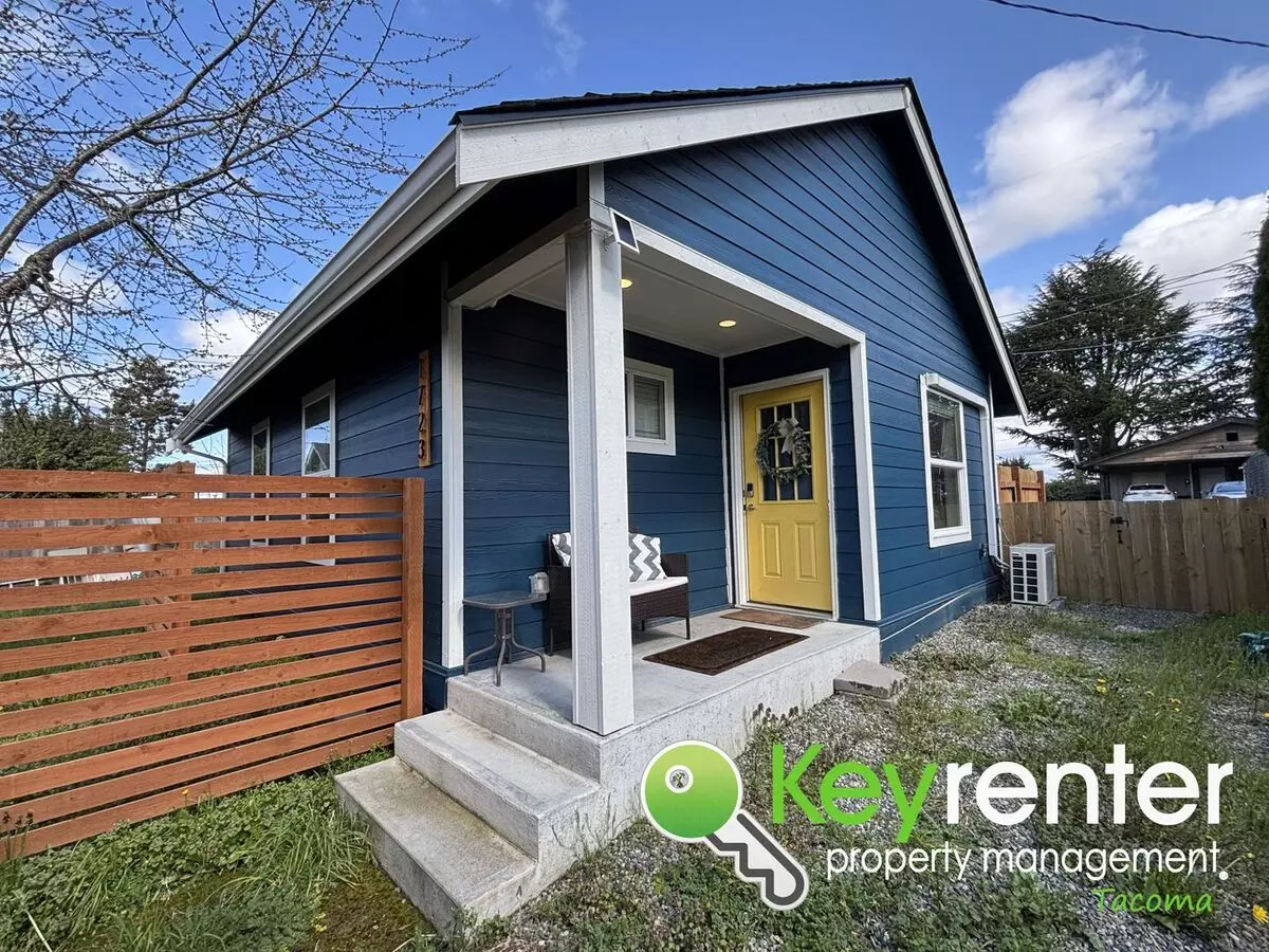 Fully Furnished Adu In The Heart Of Tacoma! House for rent in Tacoma, WA