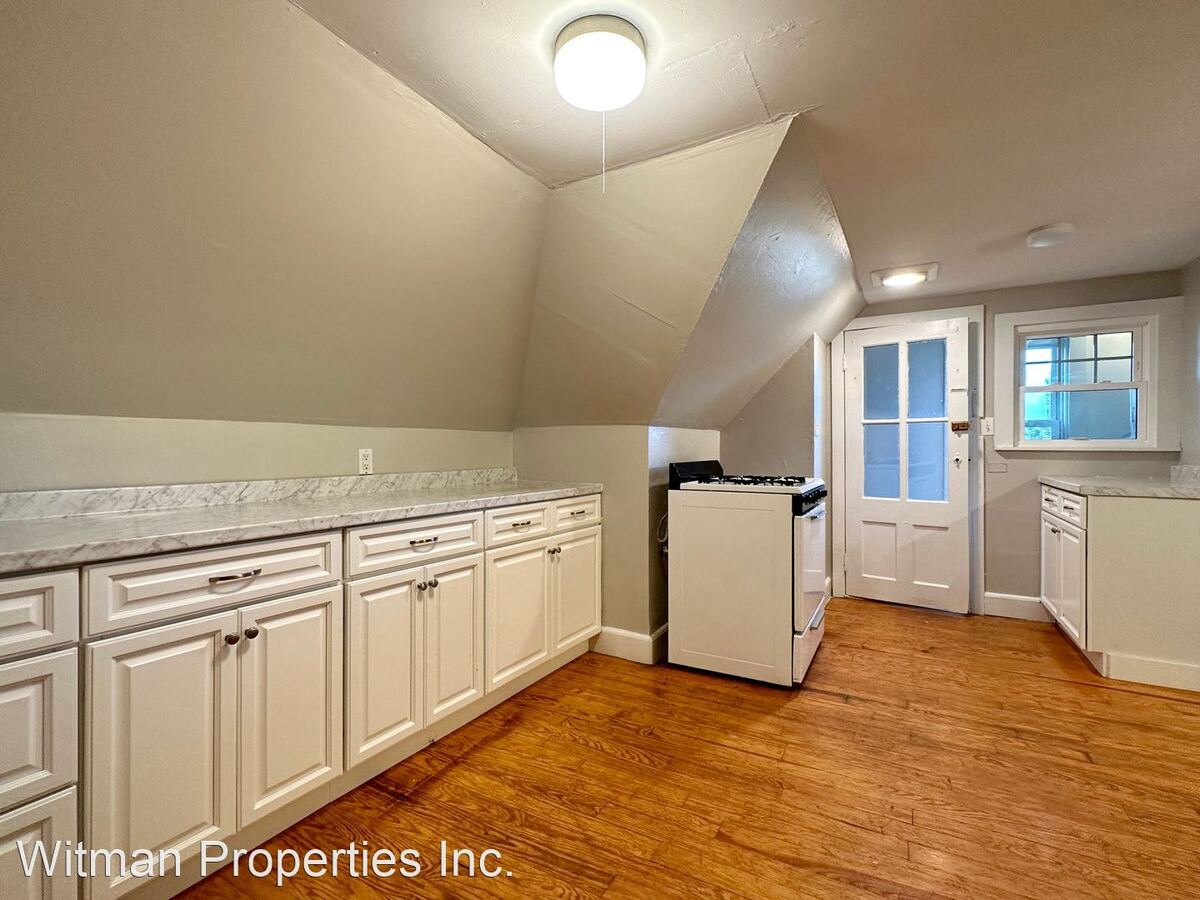 20 Longwood Ave Holyoke, MA Apartment for Rent Rentable