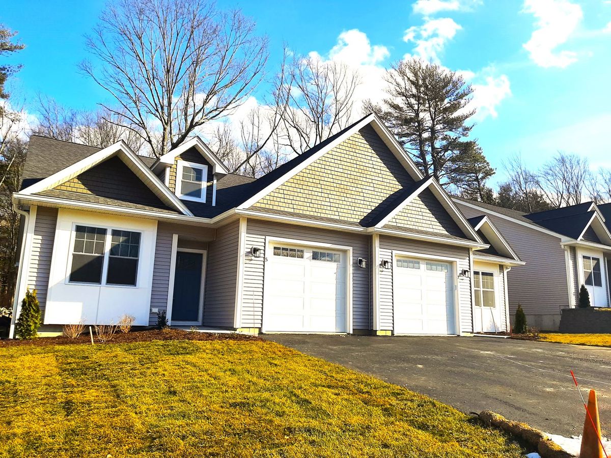 1 Sire Way West Warwick, RI Apartment for Rent Rentable