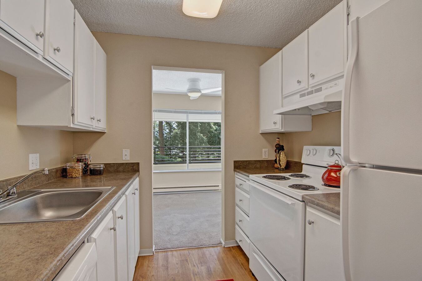 Watercrest Apartments Lake Forest Park, WA Rentable
